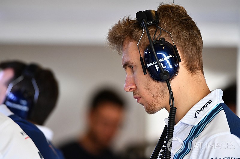 Sirotkin resgata número da Andrea Moda para carreira na F1