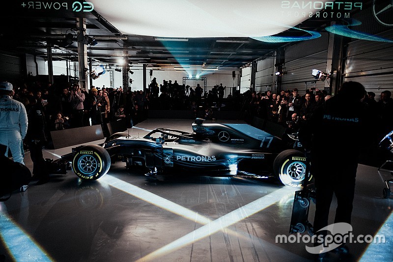 2018-as F1-es autóbemutatók: hibák hibára halmozva