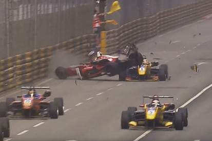La FIA muestra el accidente de Macao para defender el Halo ante los pilotos