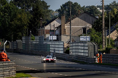 Le Mans uur 4: Alonso en Toyota aan de leiding