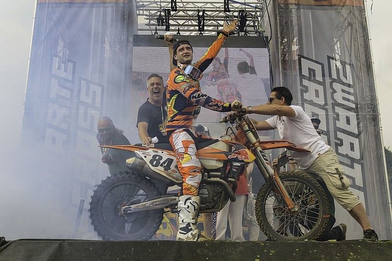Herlings over Zwarte Cross: “Je moet het meemaken, anders geloof je het niet”