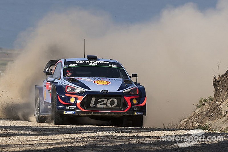 Portogallo, PS12: super tempo di Neuville. Brutto incidente di Meeke!