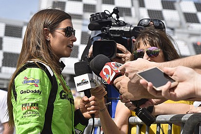 Danica Patrick to race final Indy 500 with Ed Carpenter Racing