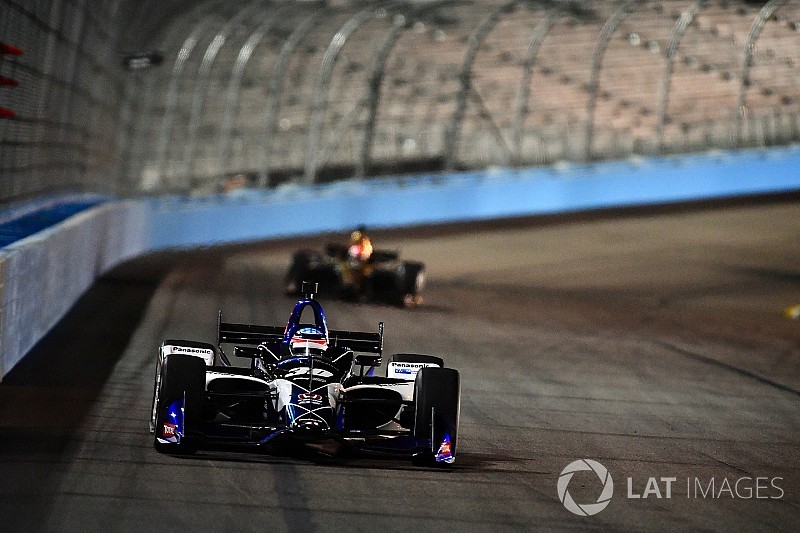 Sato lidera em Phoenix; Kanaan é terceiro e Dixon bate