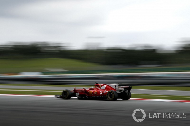 Ferrari troca motor de Vettel após problema em Sepang