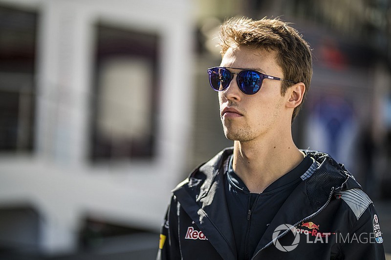 En su regreso a la F1, Kvyat cederá la primera práctica en Austin