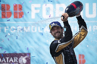 Vergne sluit F1-rentree niet uit: “Er spelen wat dingen”