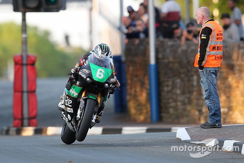 Penonton dipenjara setelah terobos trek Isle of Man TT