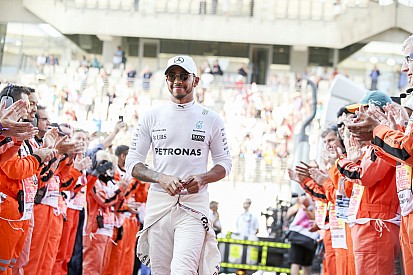 Zak Brown provoca Hamilton: "Lewis hai una storia in McLaren: ritorna!"
