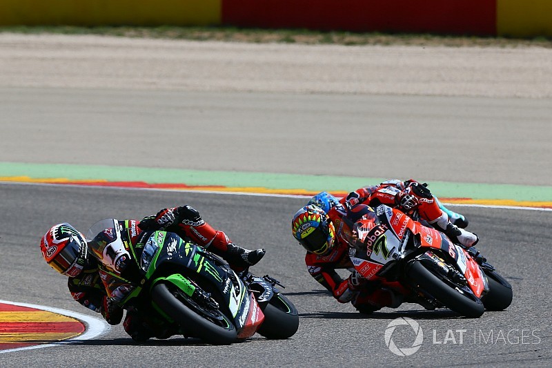 Rea back to 2015 riding style with new WSBK rules