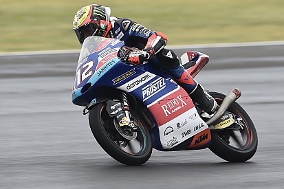 Moto3 Argentina: Bezzecchi tak terbendung, Martin blunder
