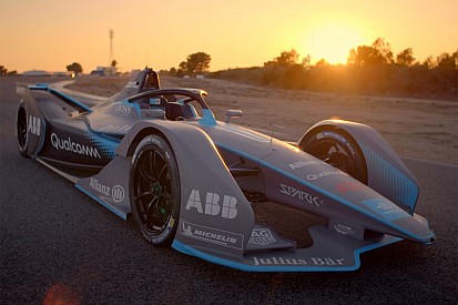 2.8 másodperces sprintidő és 335 lóerő - a Formula E új kocsija