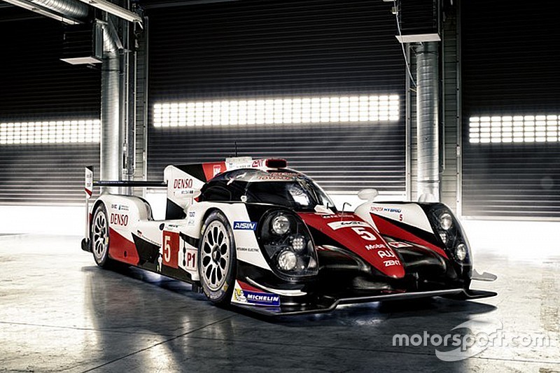 Mobil LMP1 TS050 terbaru dari Toyota resmi diperlihatkan