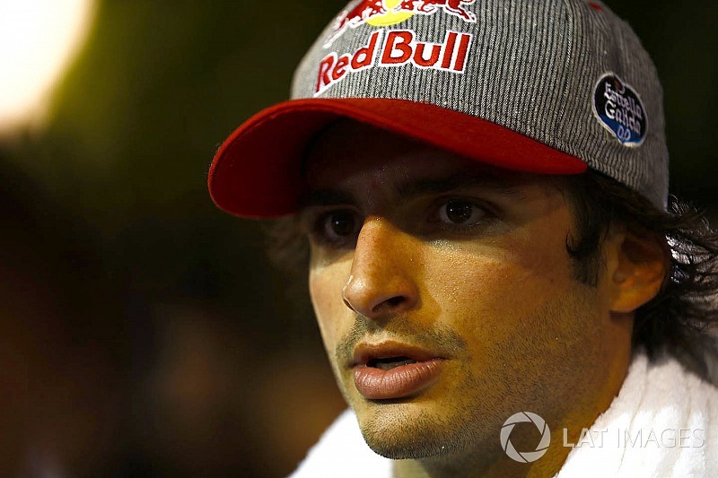 Carlos Sainz Szingapúrban végképp a csúcspilóták közé emelkedett