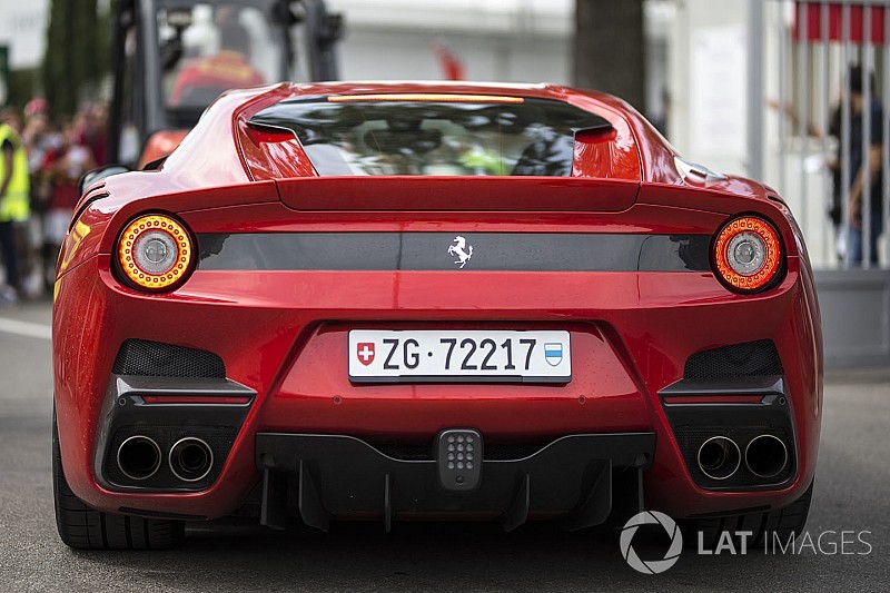 Räikkönen és a méregdrága céges Ferrari