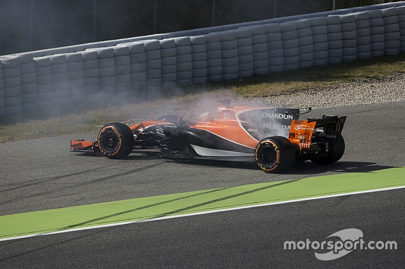 Da ponta da F1 ao último lugar: a queda da McLaren em 5 anos
