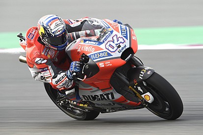 Dovizioso bate Petrucci e domina sexta-feira no Catar