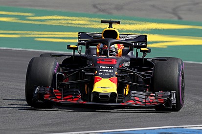 EL1 - Ricciardo d'un rien devant Hamilton
