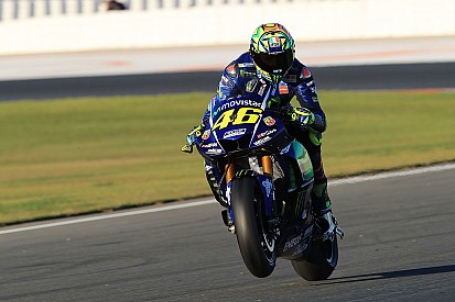 Ereignisreicher Test für Rossi: "Bin mit altem Bike schneller"