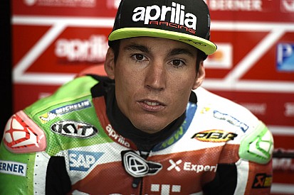 Cedera patah jari, Espargaro absen di Sepang
