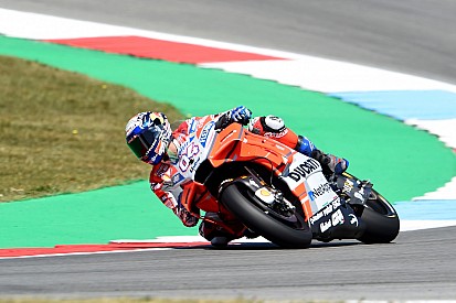 Dovizioso: “Una Q2 extraña, todos juntos y nadie quería tirar”