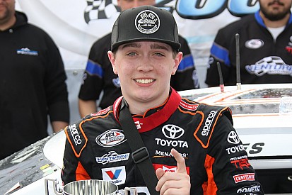 Christian Eckes holds off Chandler Smith to score first ARCA win