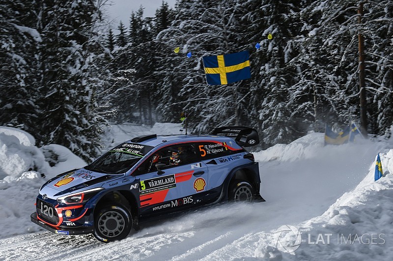 İsveç Rallisi: Neuville lider, ilk üç Hyundai sürücülerinin