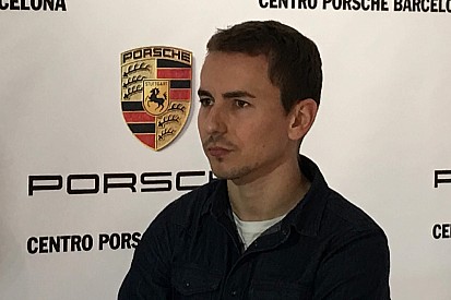 Lorenzo: “Sólo tengo la oferta de Yamaha”