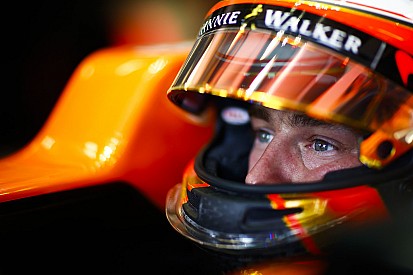 McLaren: Progres F1 Vandoorne terhambat gaya balapnya yang kaku