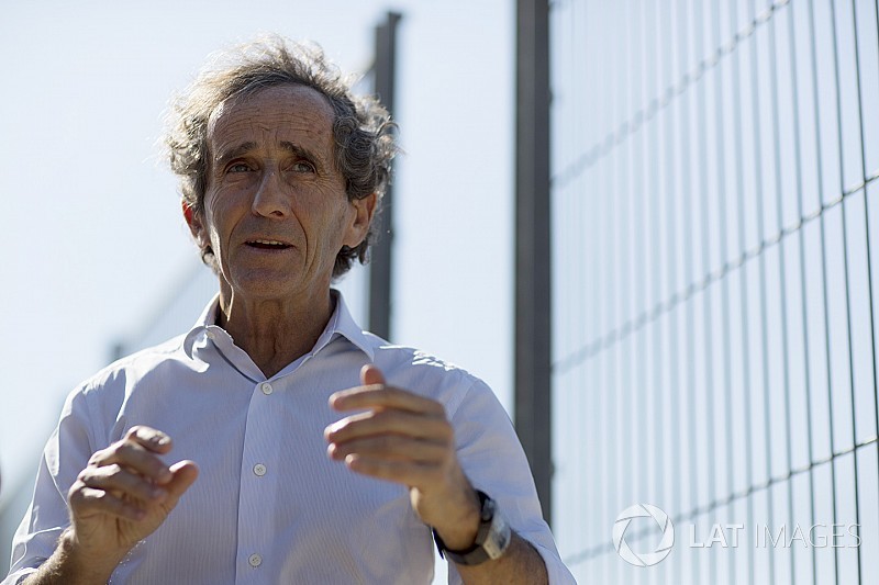 Prost: Hamilton'ın 7 kez şampiyon olup olmayacağını konuşmak saçmalık