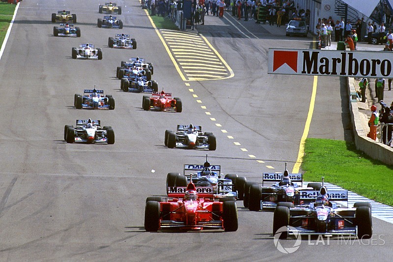 Villeneuve describe su polémico duelo con Schumacher en Jerez 1997