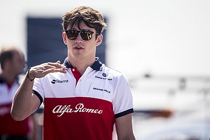 У Sauber порадили Леклеру не мріяти про Ferrari