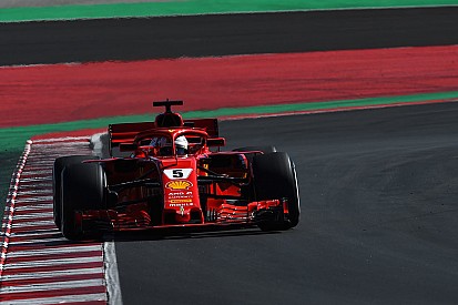 Vettel encerra terça-feira na frente em Barcelona