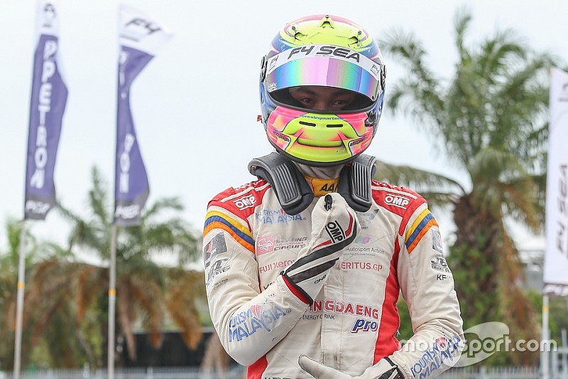 F4/SEA Sepang III: Presley curi trofi juara Race 2 di putaran terakhir