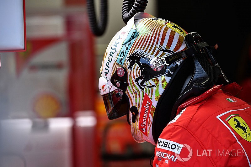 Vettel se diz confuso após acidente na largada em Cingapura