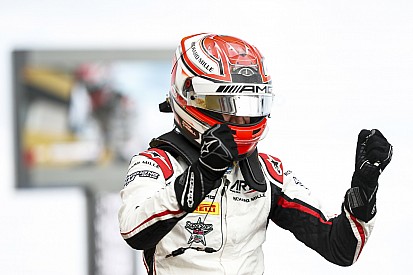 Расселл выиграл квалификацию Формулы 2 в Австрии