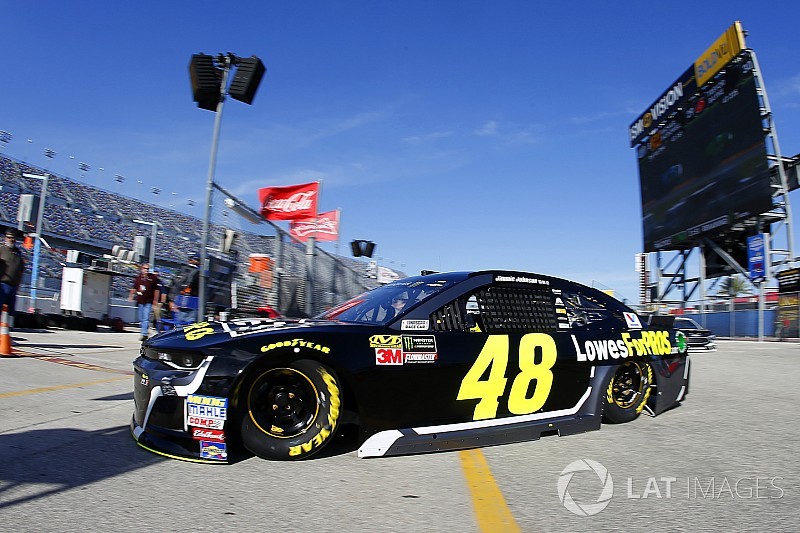 A pesar del amargo 2017, Jimmie Johnson descarta retirarse pronto