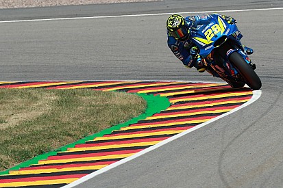 MotoGP Sachsenring FP3: Andrea Iannone fährt Bestzeit