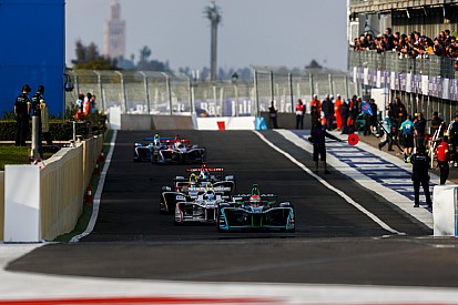 Após controvérsia, FIA esclarece regras de pit stop da F-E