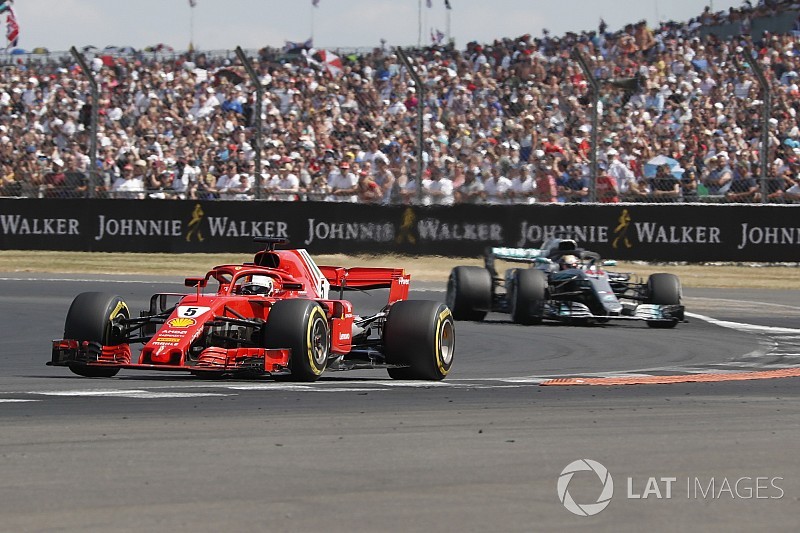 Vettel: acusação de batida proposital é “boba”