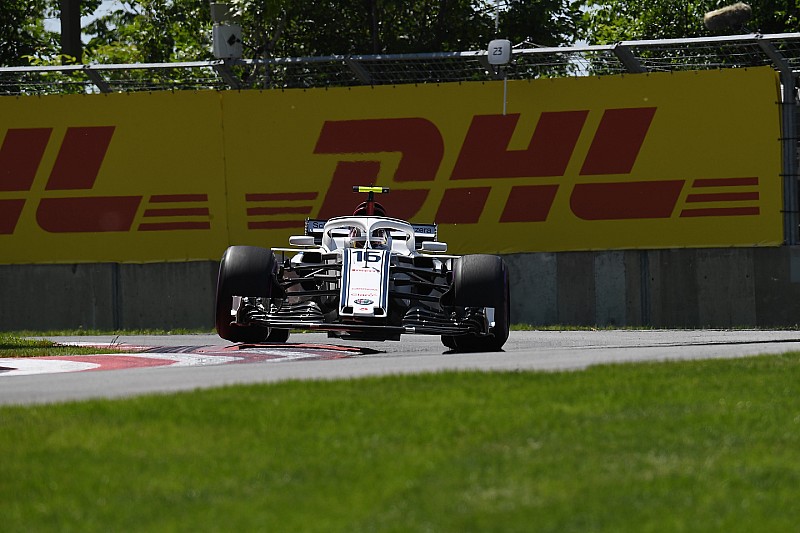 Леклер здивувався, коли випередив обидва McLaren