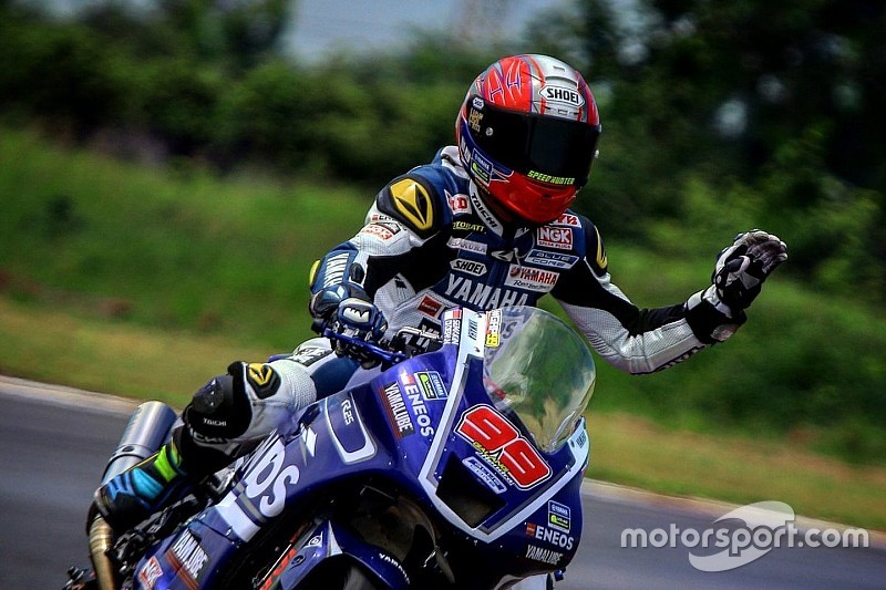 Galang Hendra masuk daftar pembalap WorldSSP300 2018