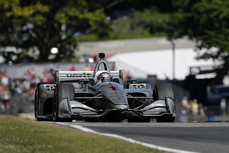Newgarden più forte delle vetture Honda. E' sua la pole a Road America