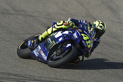 Tranquilo, Rossi diz que Yamaha não pode “piorar mais”