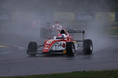 Enzo Fittipaldi domina teste da F-4 alemã em Hockenheim