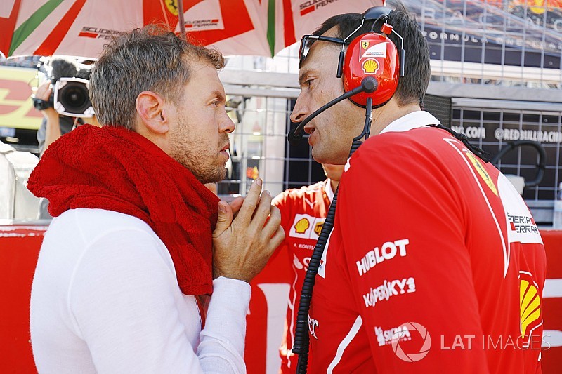 Vettel, a una reprimenda de ser sancionado tras saltarse el himno de Japón