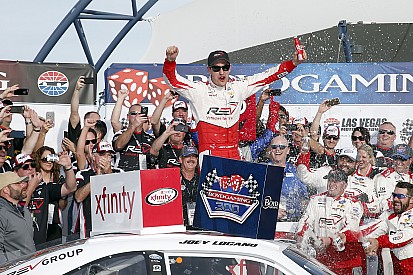 Logano gana la carrera de Xfinity; Suárez terminó en tercero