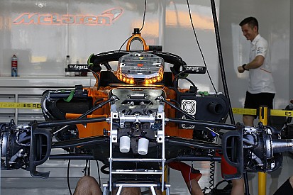 «Шоколадний скандал» у McLaren. Що відбувається насправді?