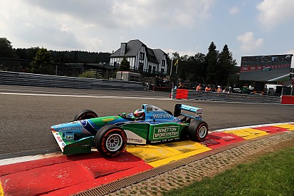 Galeria: Filho de Schumacher pilota Benetton do pai em Spa
