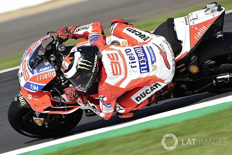 Dovizioso komentari gaya berkendara Lorenzo
